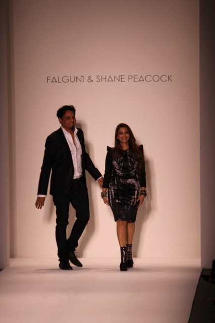 Falguni and Shane Peacock