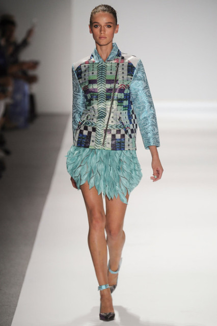 Gorgous-blues-play-a-theme-in-Custo-Barcelona-SS14