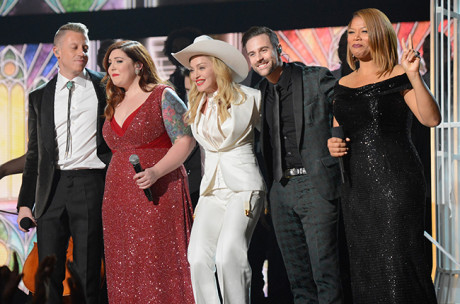 L to R: Macklemore, MAry Lambert, Madonna, Ryan Lewis, Queen Latifah (Photo Credit: Kevin Mazur/WireImage)